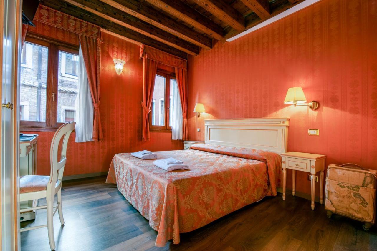 Lanterna Di Marco Polo Bed & Breakfast
