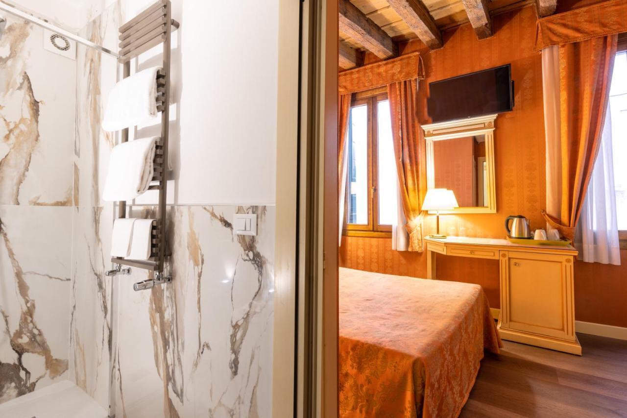 Lanterna Di Marco Polo Couette-café 3*