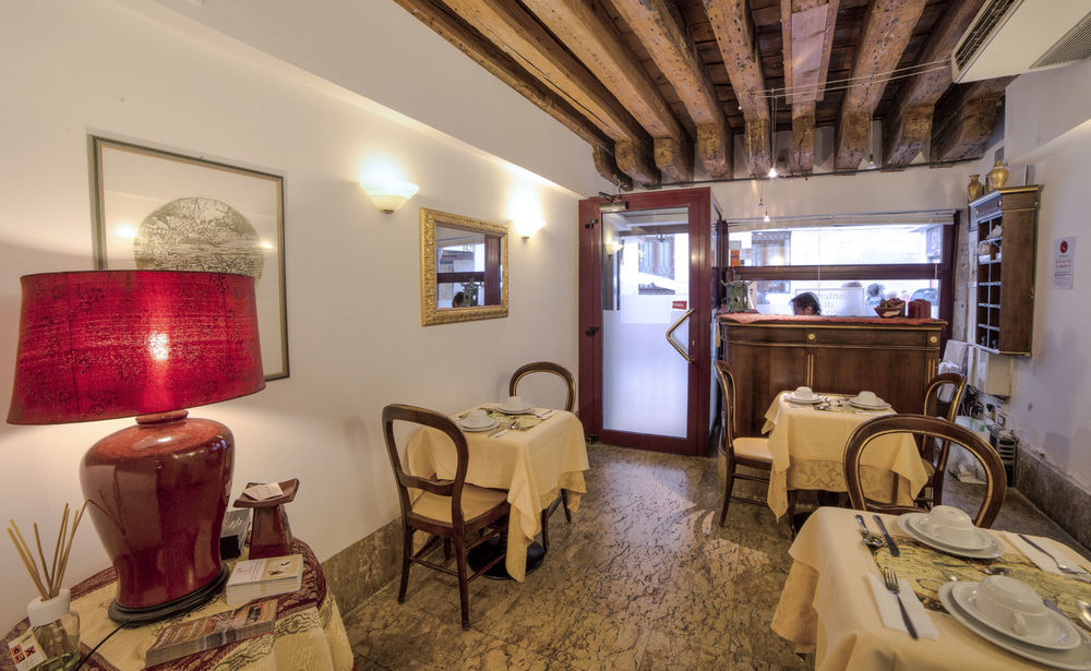 Alojamento de Acomodação e Pequeno-almoço Lanterna Di Marco Polo Veneza